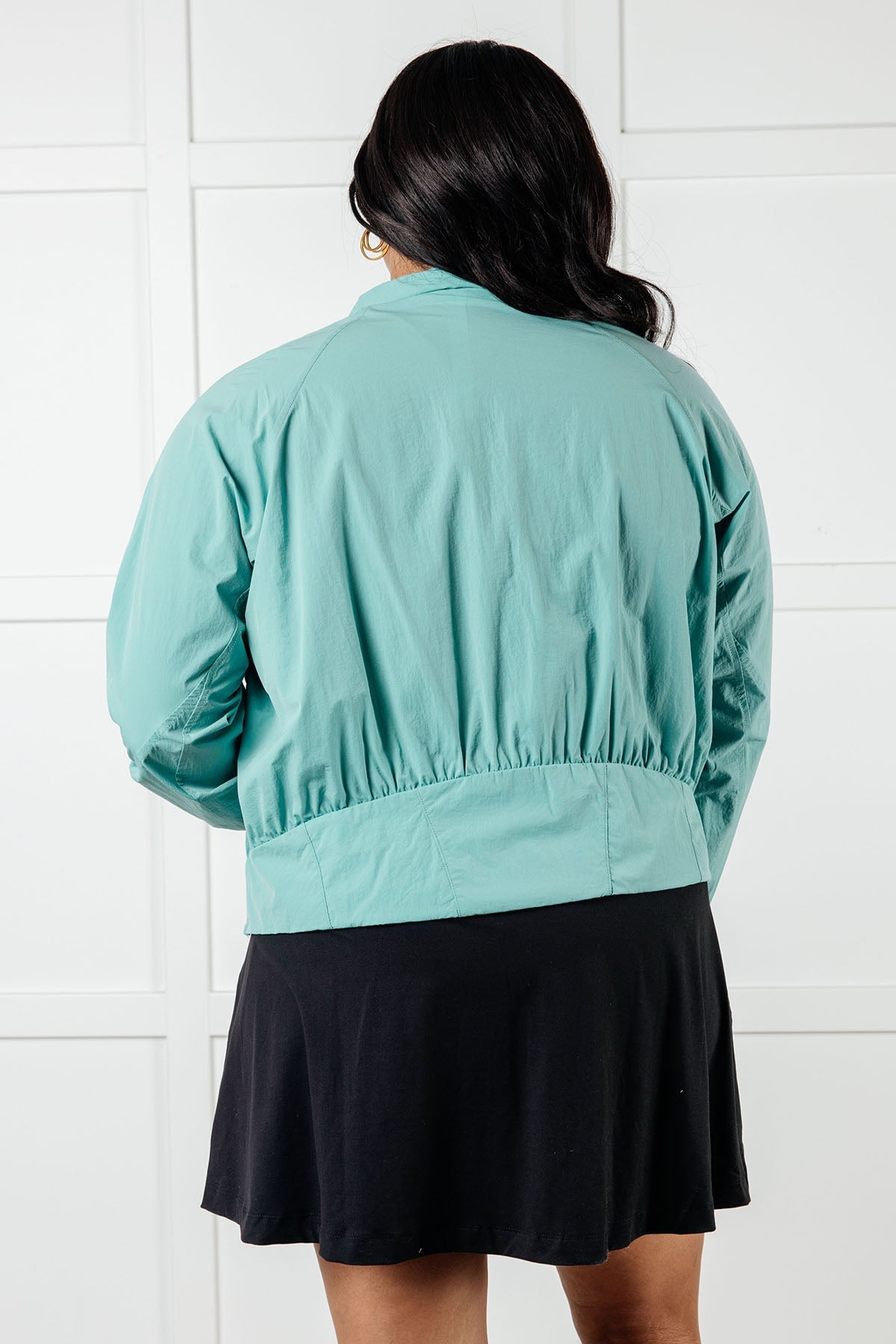 Chaqueta de tenis de nailon Fit Happens en color Tidal Wave