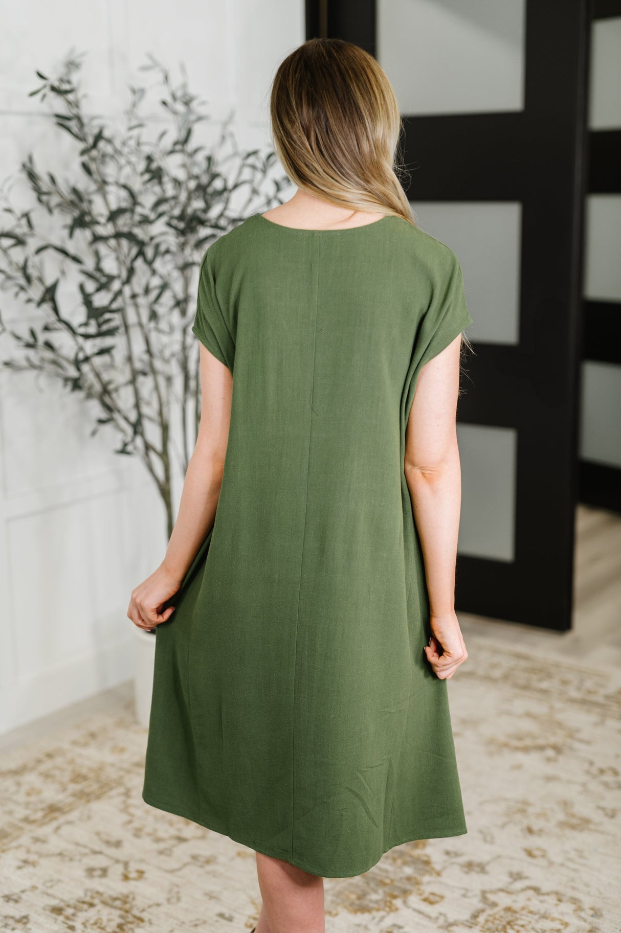 Vestido relajado Flatter Me Later en color musgo