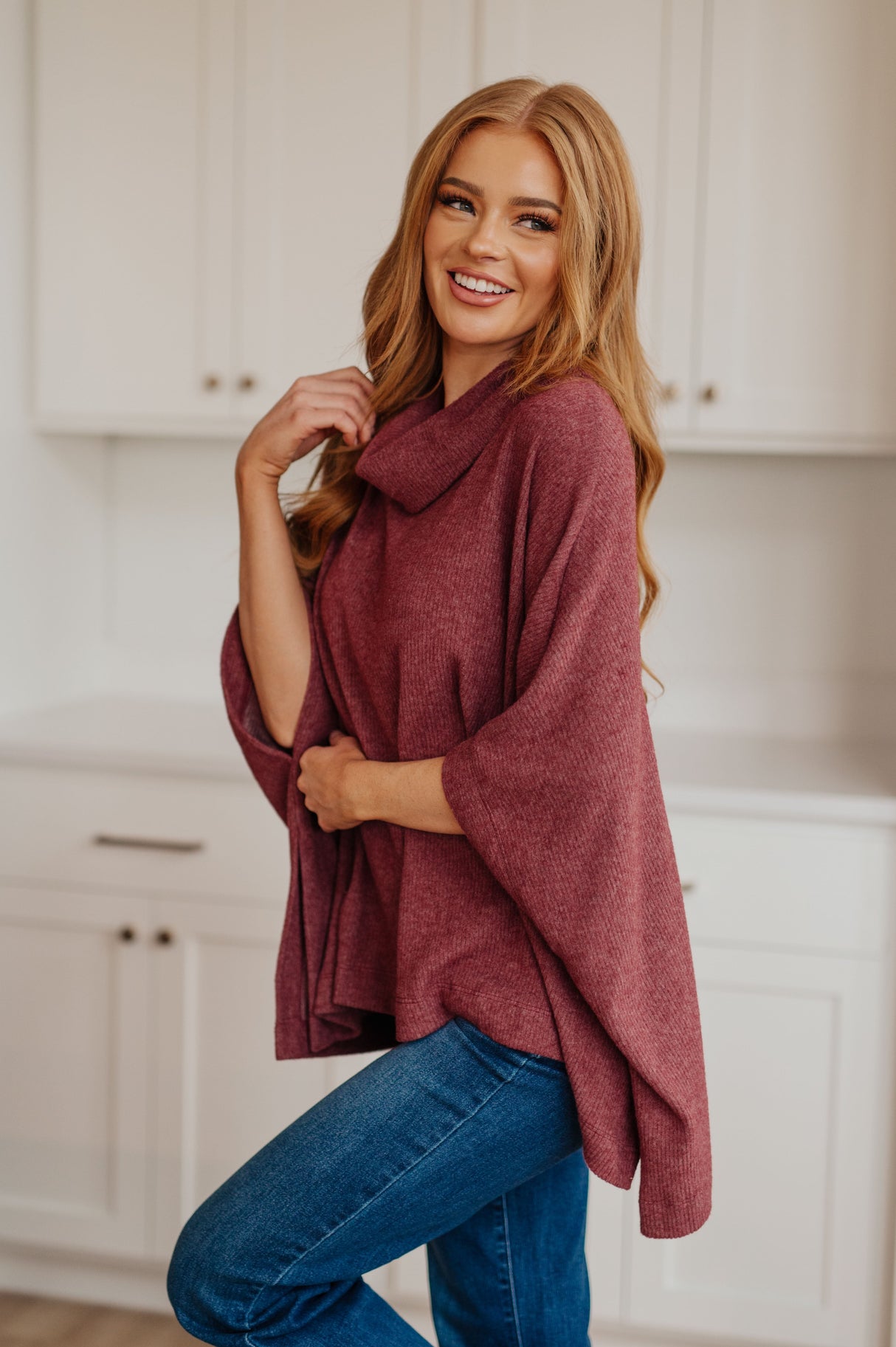 Poncho con cuello vuelto Forgive Me