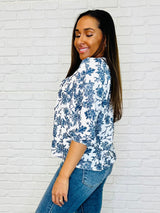 Frill Me With Sunshine en marfil y azul marino