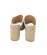 Sandalia de tacón Helena en ante color hielo