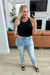 Vaqueros boyfriend desgastados con bolsillos de parche y tiro alto de Aiden