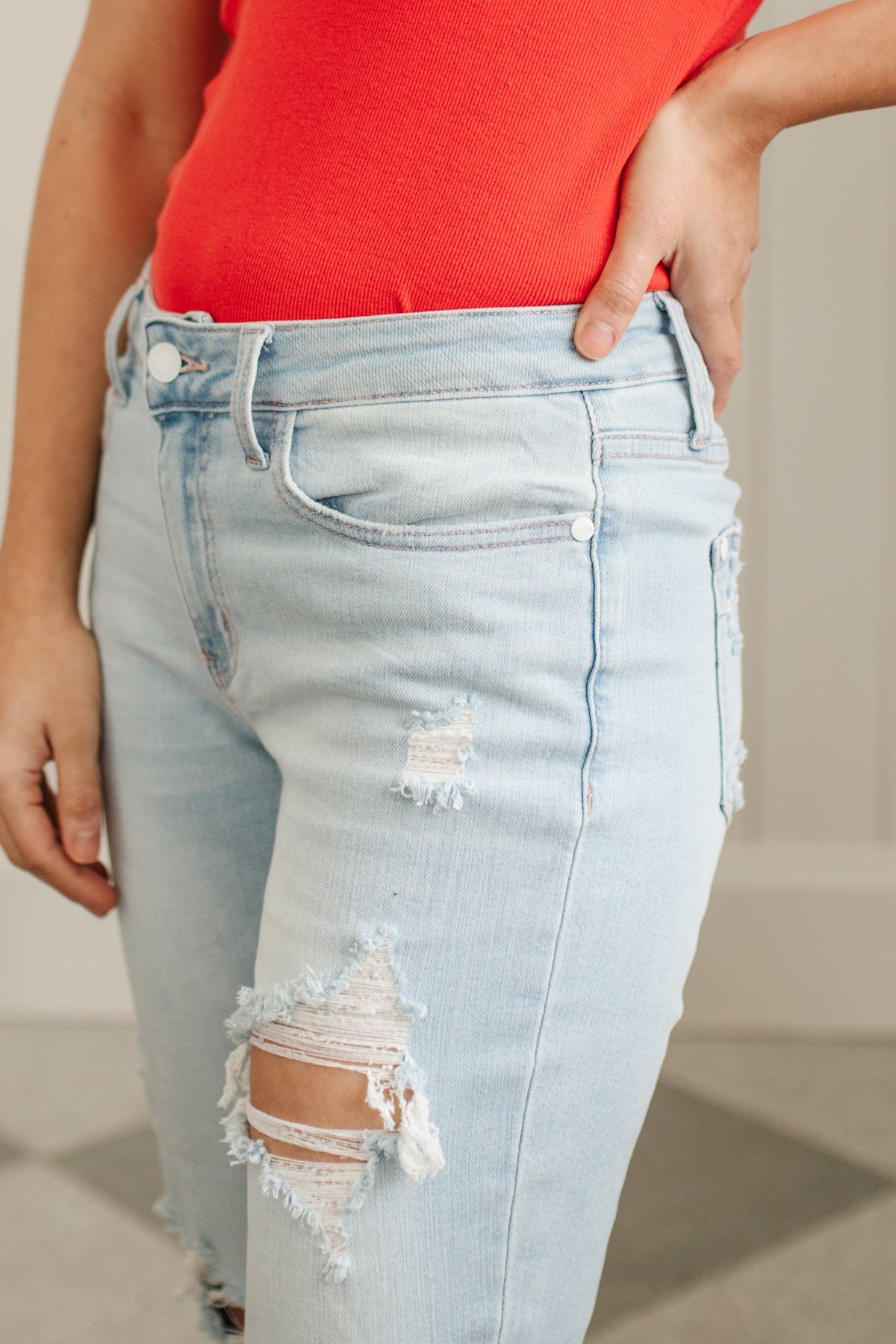 Jeans boyfriend superligeros desgastados