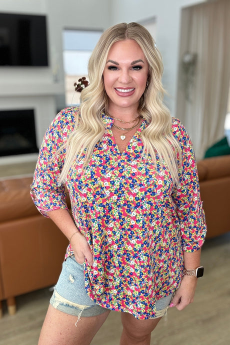 Lizzy Top in Coral Ditsy Floral - Liarian Unlimited Boutique