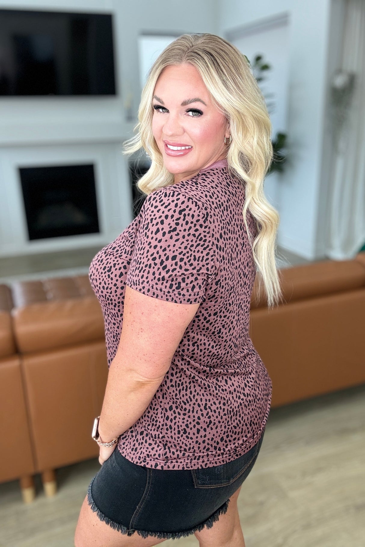 Cheetah Girl Short Sleeve Top - Liarian Unlimited Boutique