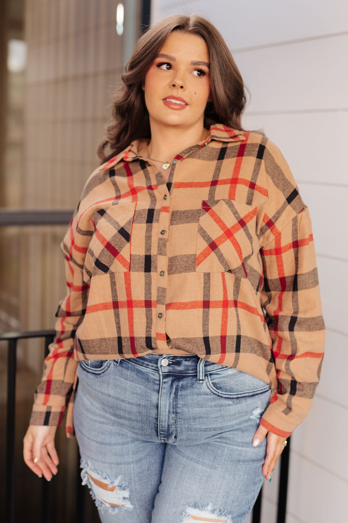 ¿Es realmente una camisa de cuadros extragrande?