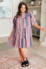 Es un vestido escalonado delicado