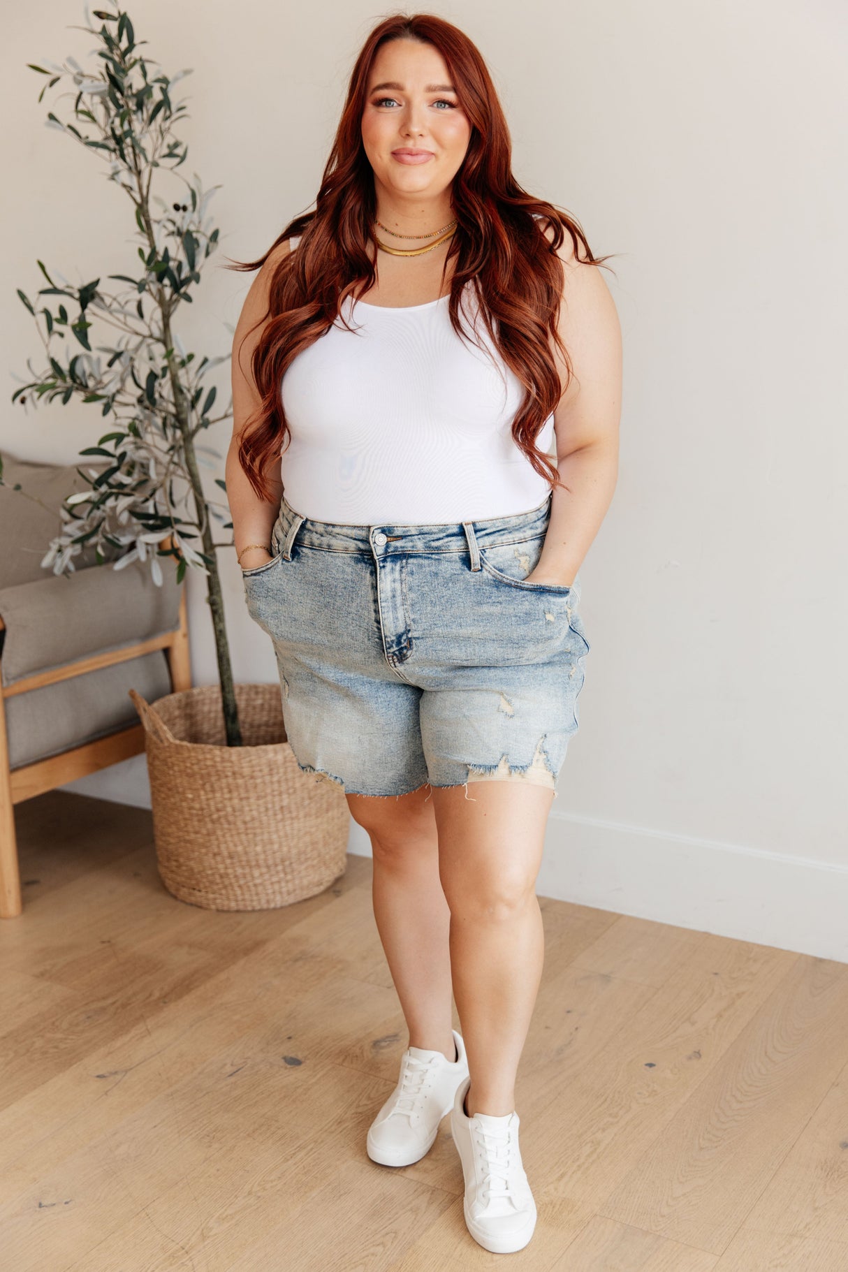 Shorts boyfriend desgastados con lavado mineral y tiro alto Cindy