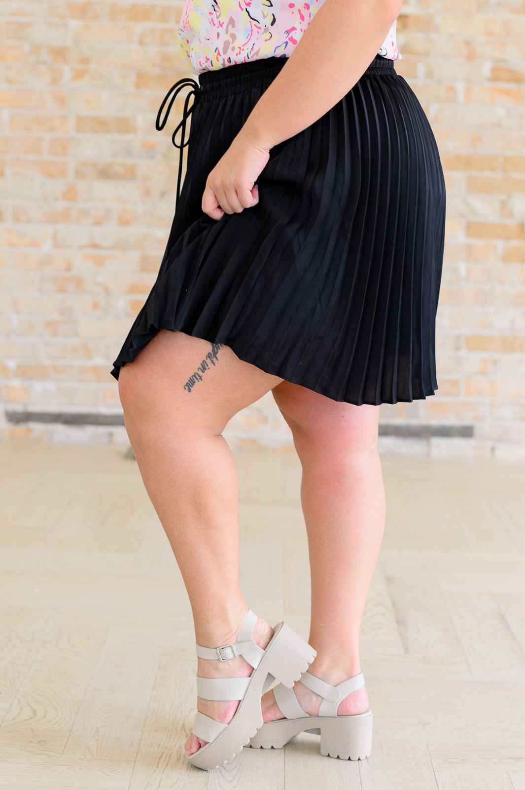 Just a Flirt Pleated Skirt in Black - Liarian Unlimited Boutique