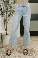 Martha Mid Rise Kick Flare w Raw Hem