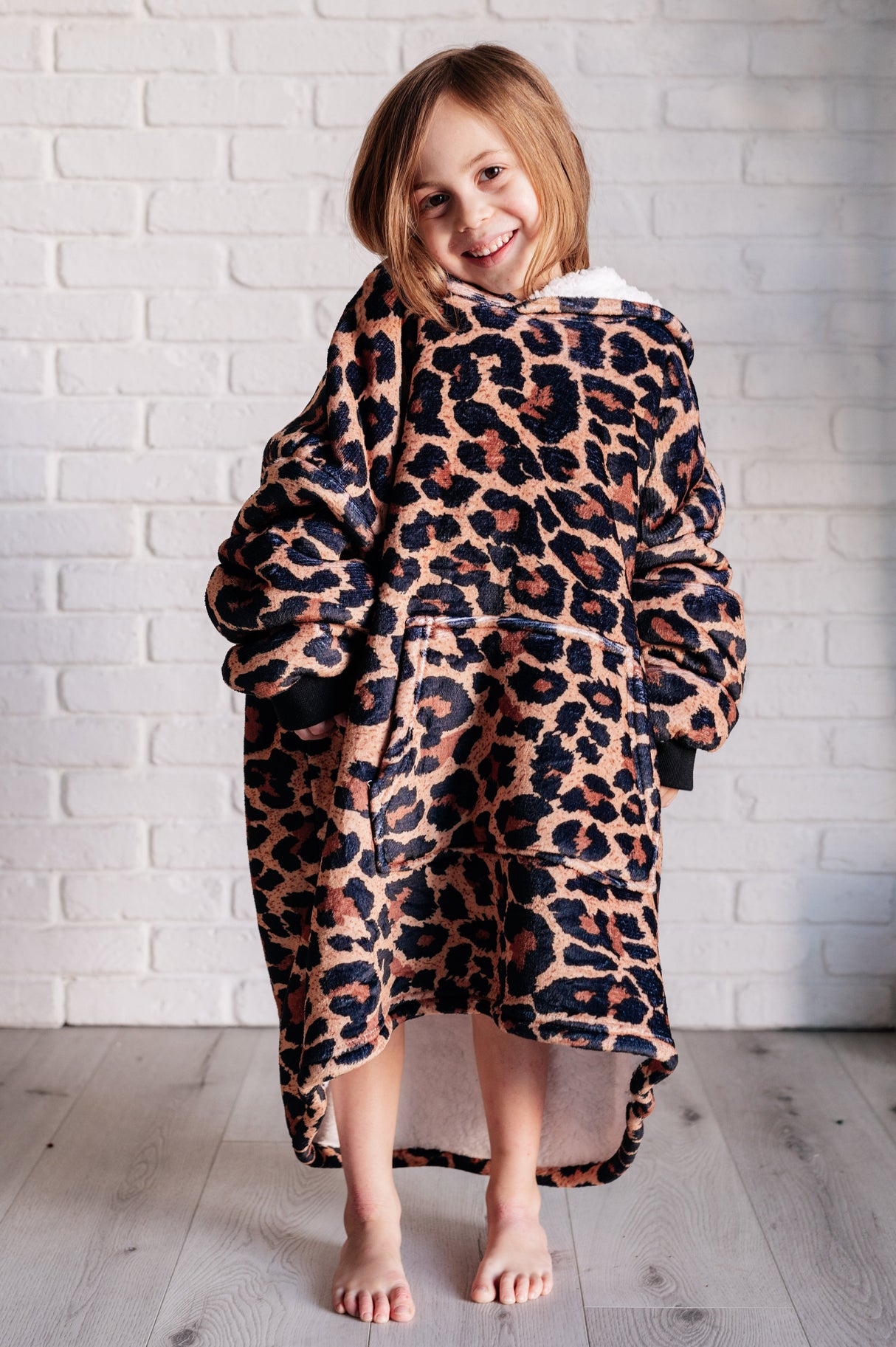 Manta con capucha extragrande para niños con estampado de leopardo