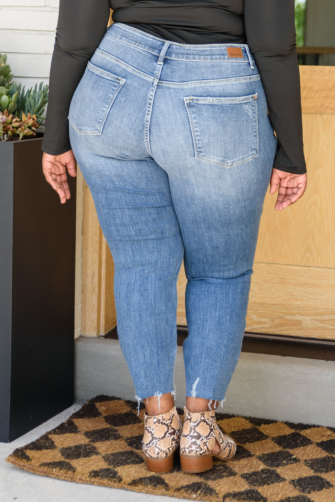 Kyla Desgarrada, Cintura Alta, Corte Relajado
