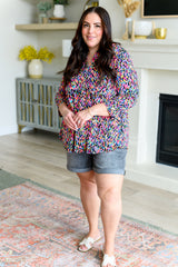 Top Babydoll Lizzy en negro con múltiples detalles pintados