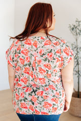 Blusa de manga corta Lizzy con estampado floral coral y beige
