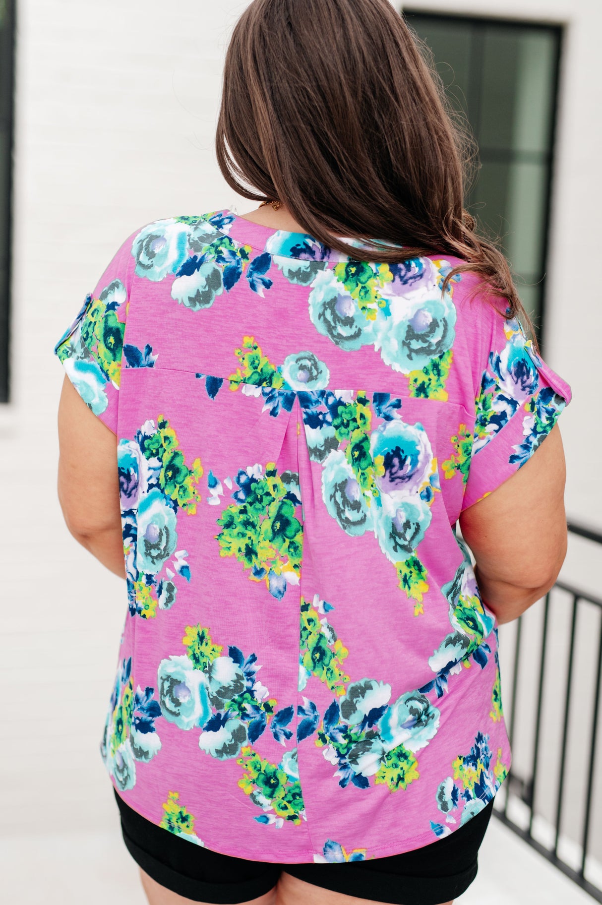 Blusa de manga corta Lizzy con estampado floral coral y azul
