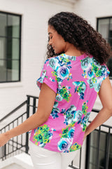 Blusa de manga corta Lizzy con estampado floral coral y azul