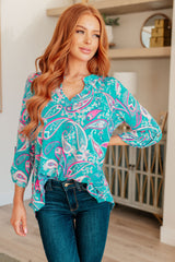 Lizzy Top en Aqua y Paisley Rosa