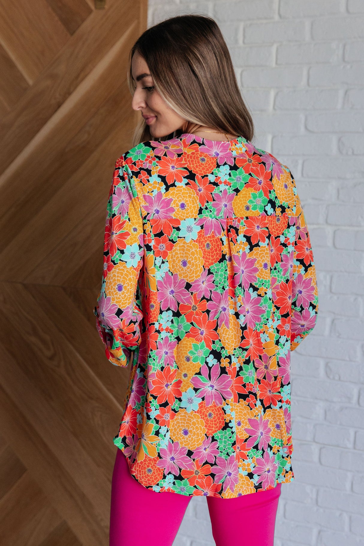 Lizzy Top en rosa y amarillo con estampado floral múltiple