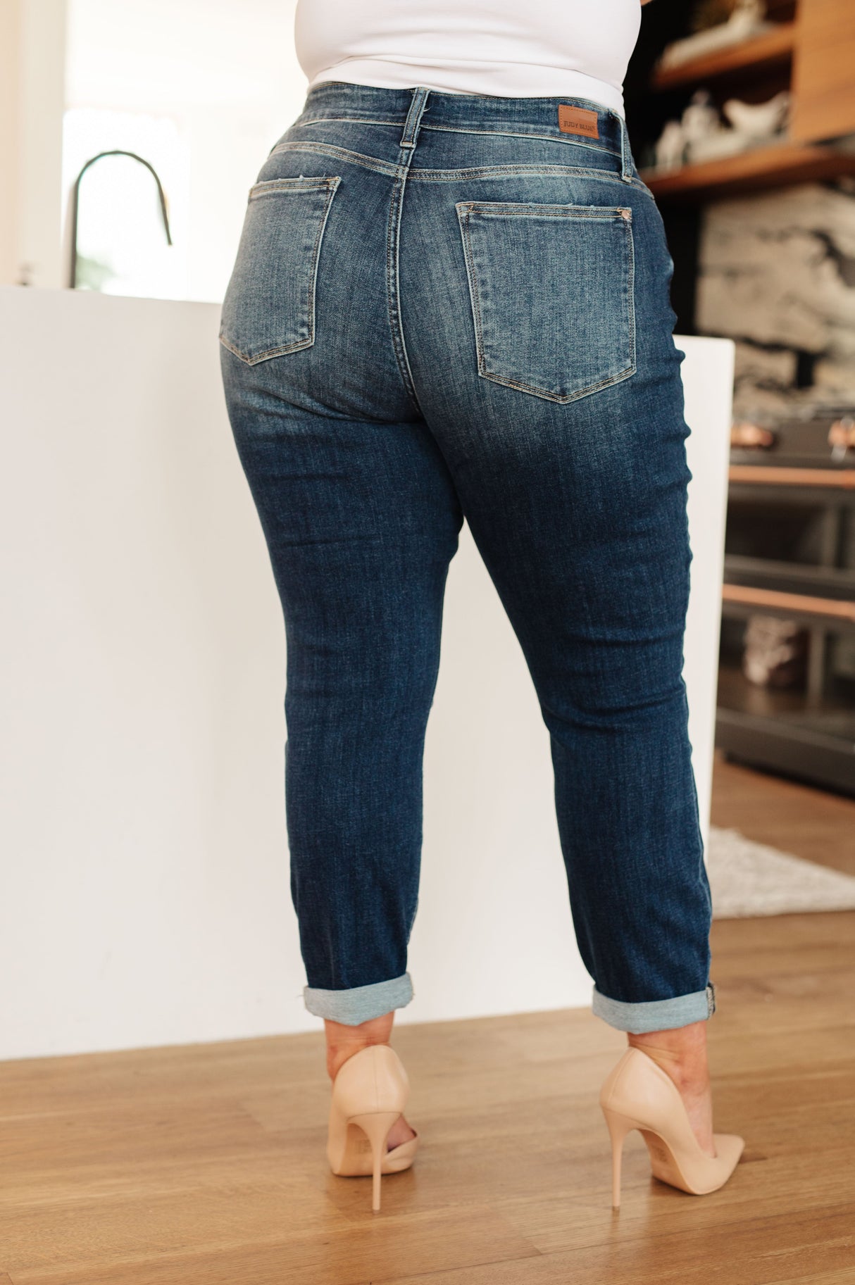 London Midrise Cuffed Boyfriend Jeans - Liarian Unlimited Boutique