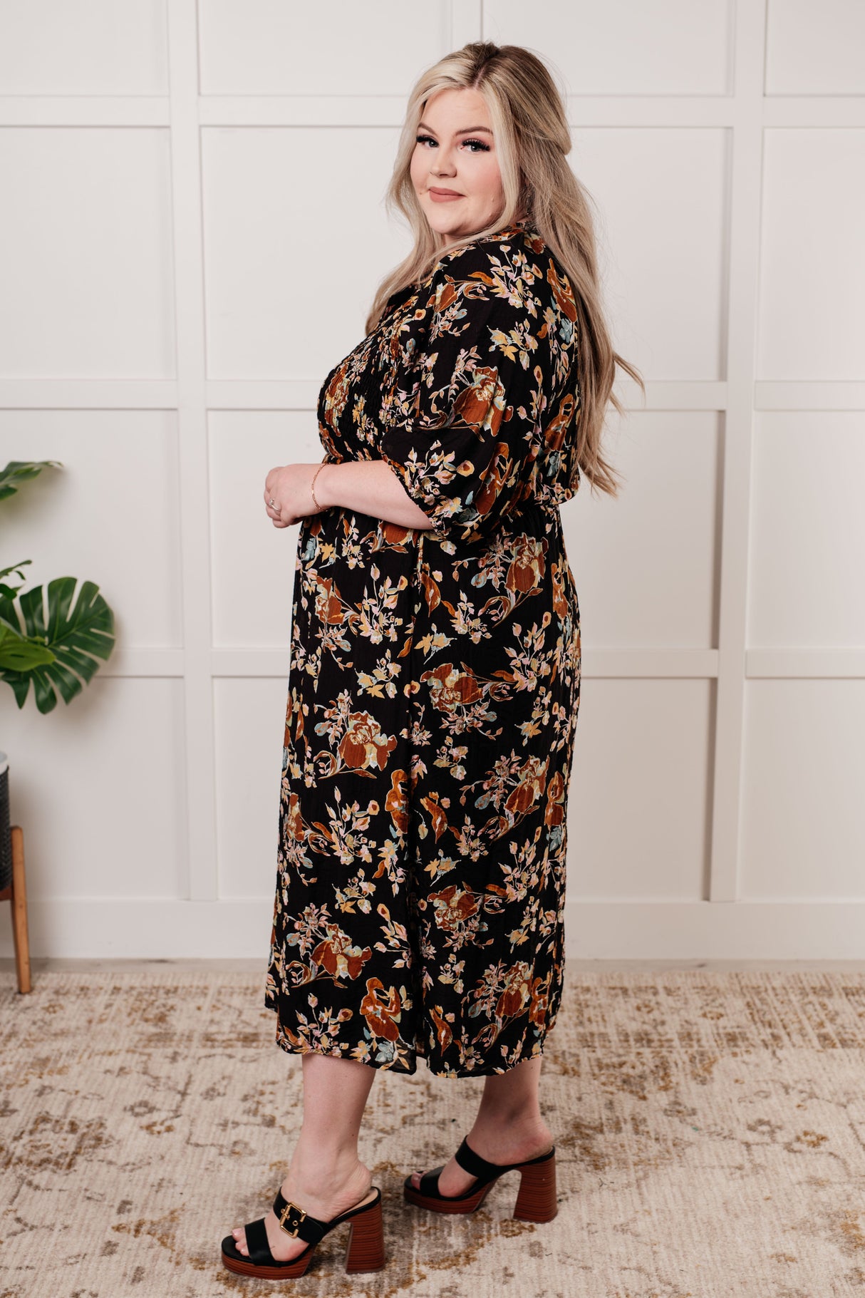Vestido con botones y corpiño fruncido Look My Way