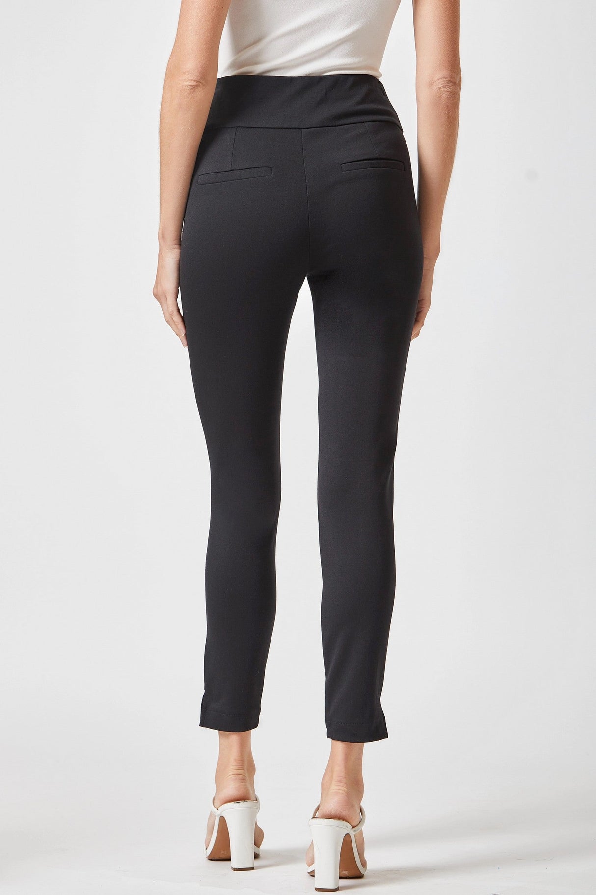 Pantalones Magic Skinny de 28" en doce colores 