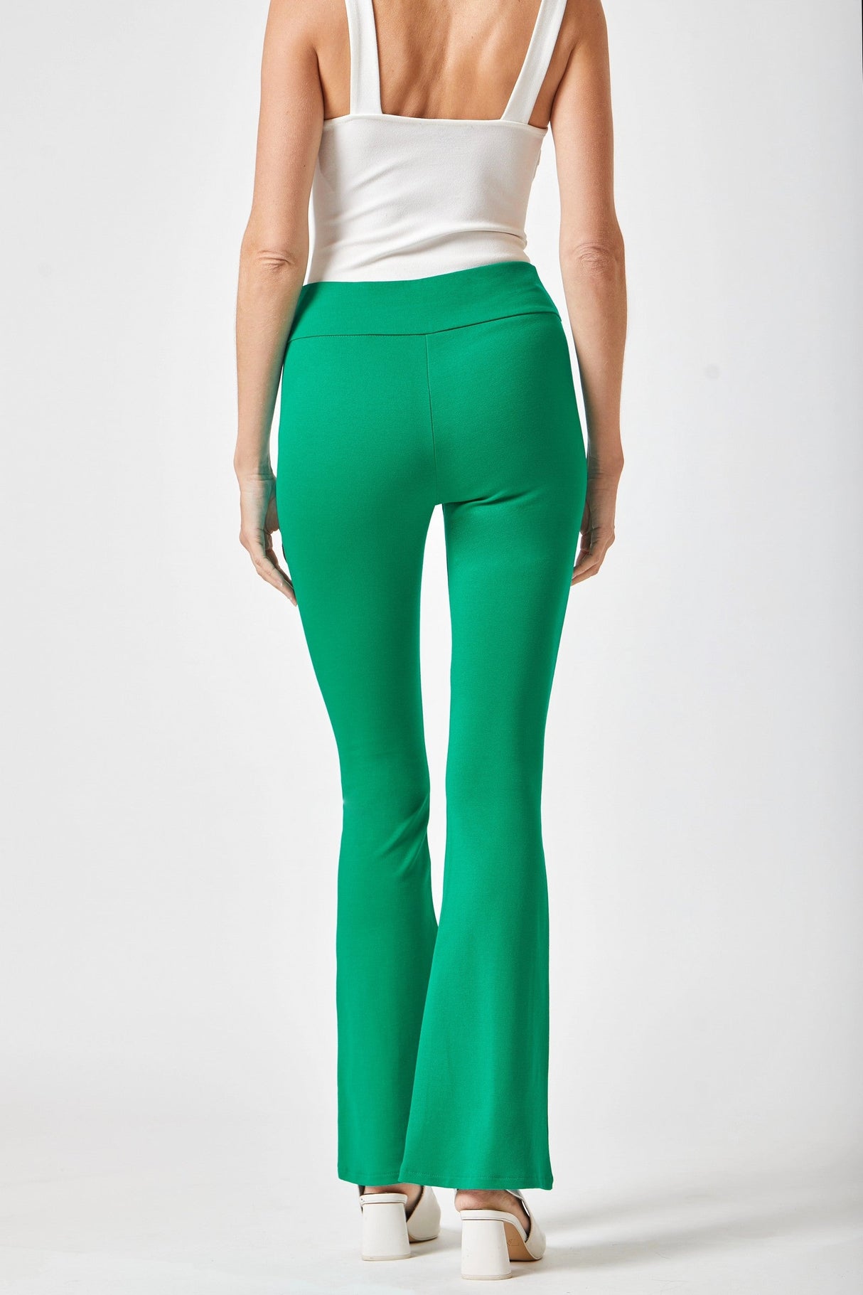 Pantalones acampanados mágicos en once colores