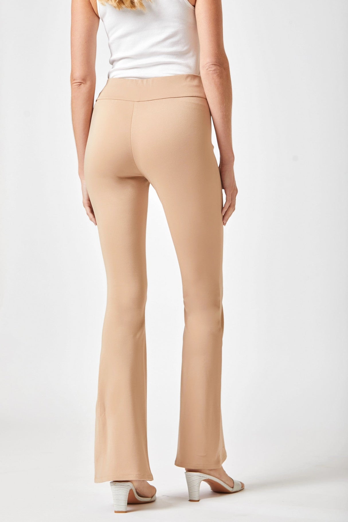 Pantalones acampanados mágicos en once colores