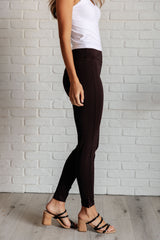 Pantalones Magic Skinny de 28" en color chocolate