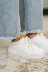 Mary Mid Rise Ankle Wide Leg + Hollywood WB + Fray Hem