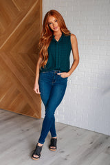 Blusa sin mangas con pliegues delanteros Matter of Fact en verde mar