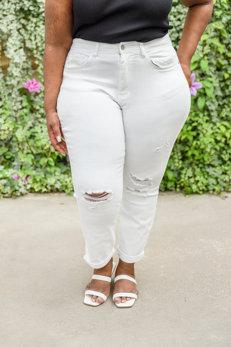 Jeans blancos desgastados de tiro medio estilo boyfriend