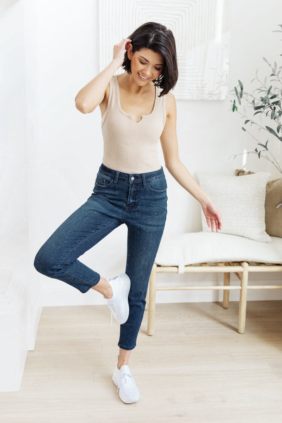 Jeans de tiro medio, corte relajado y lavado mineral