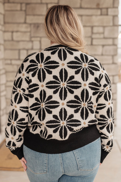 Mid Mod Floral Sweater - Liarian Unlimited Boutique