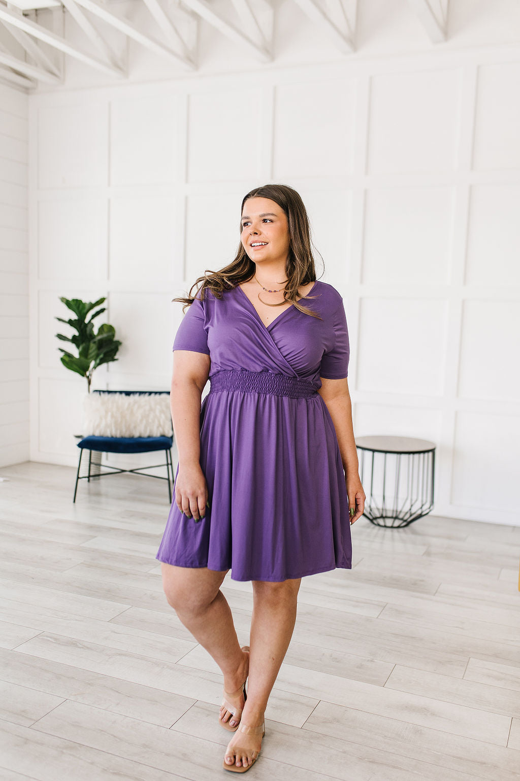 Vestido con escote en V de Miss Independent 