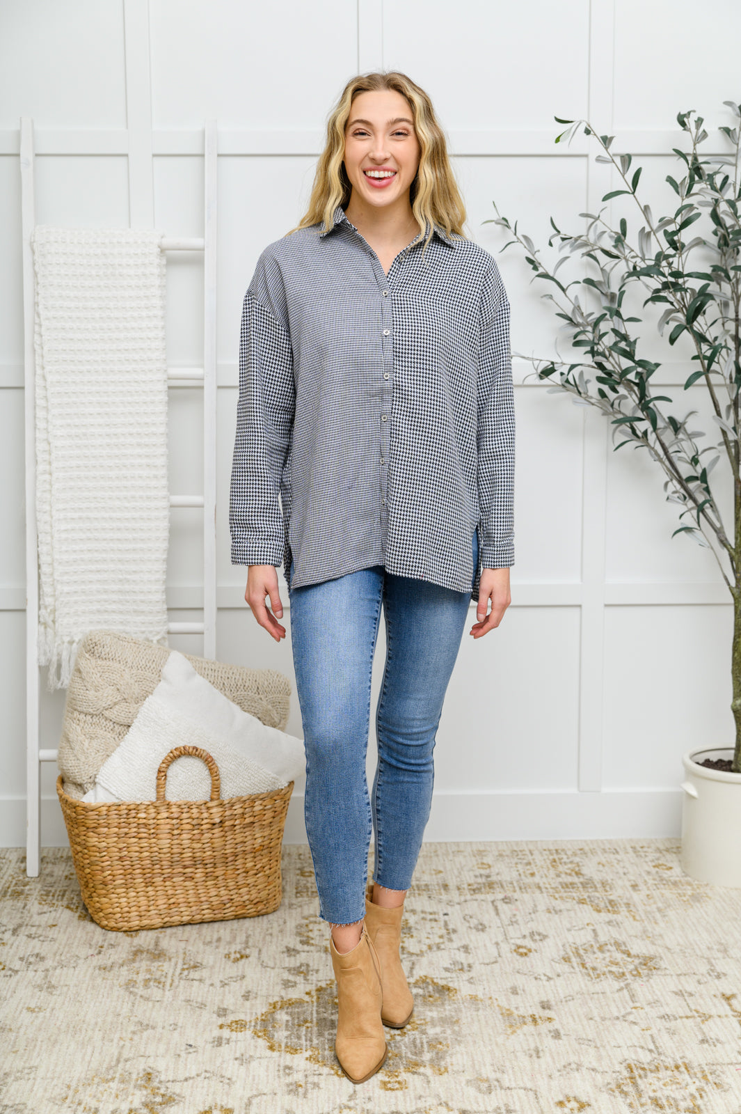 Blusa abotonada con estampado pata de gallo mixto