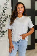 Camiseta informal con hombros caídos y estilo Mood Swingin' en gris