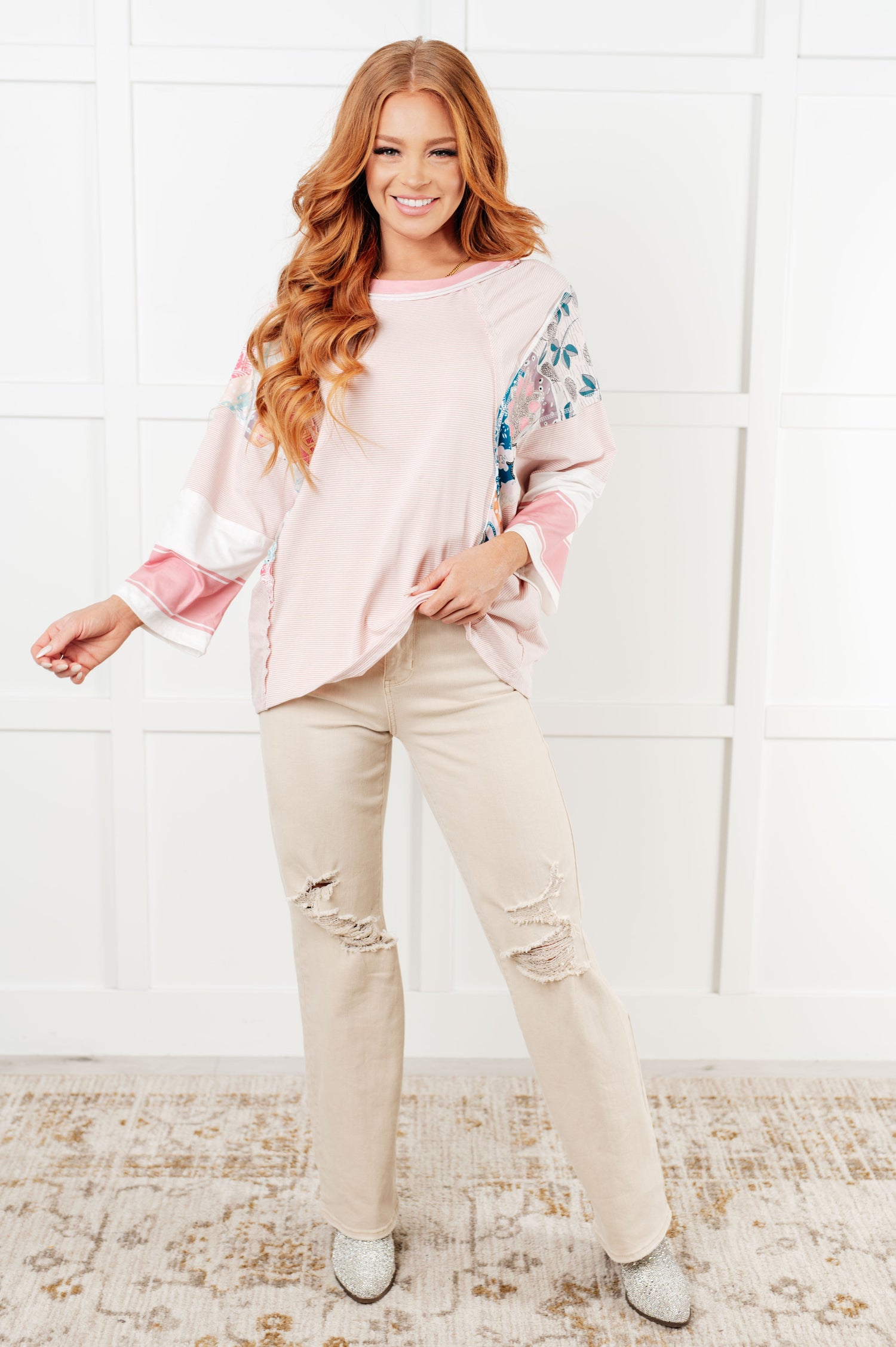Top de patchwork con bloques de colores florales de New Chapter