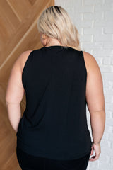 Camiseta de tirantes con cuello en V Not So Anxious en color negro