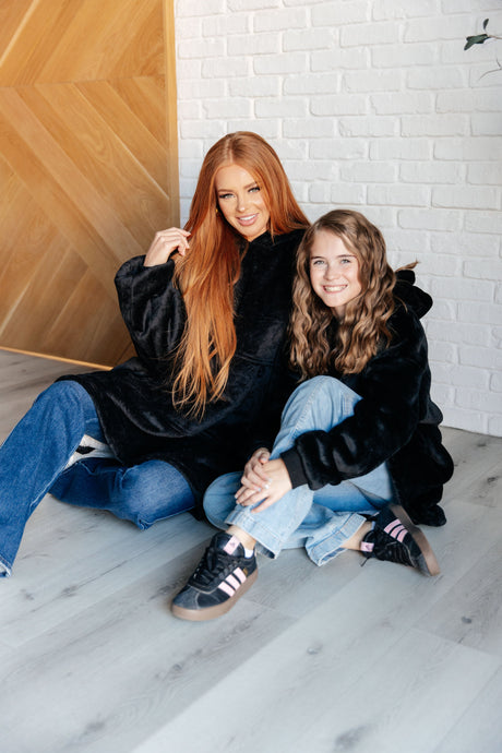 Sudadera con capucha extragrande de terciopelo negro