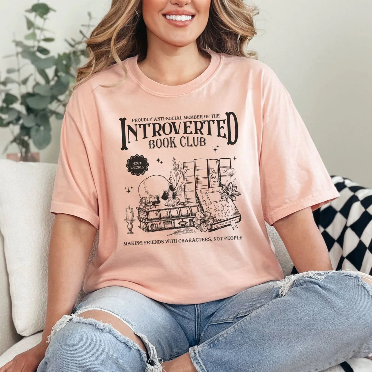 Camiseta gráfica del club de lectura introvertido