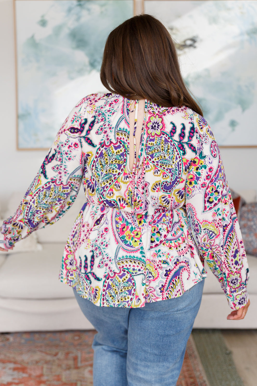 Elige un color de blusa peplum