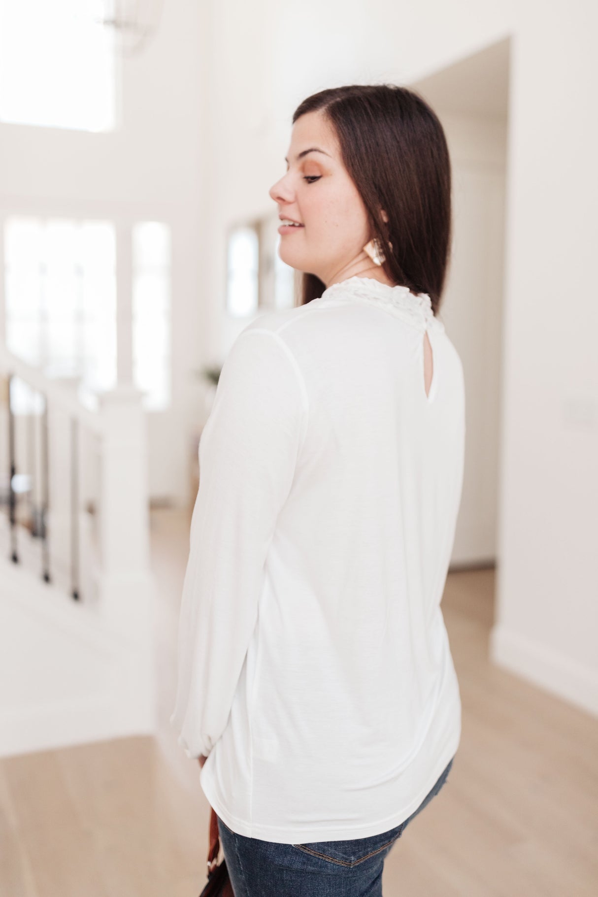Imagina esta blusa en color blanco hueso.