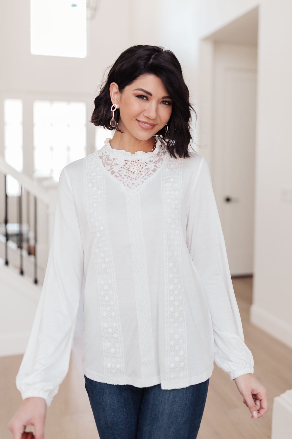 Imagina esta blusa en color blanco hueso.