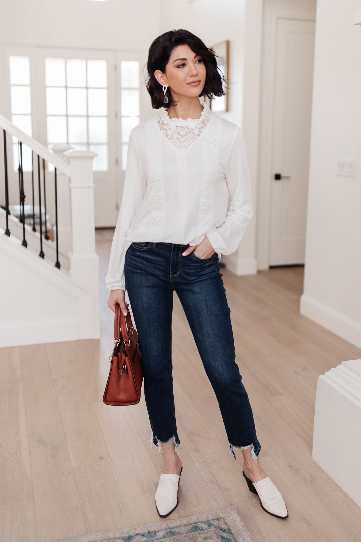 Imagina esta blusa en color blanco hueso.