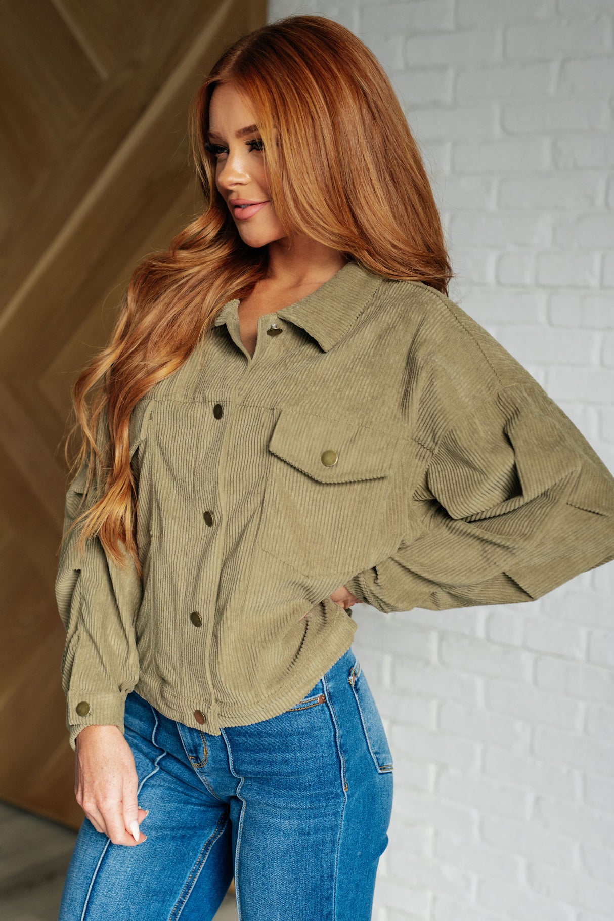 Chaqueta de pana Primrose en color oliva