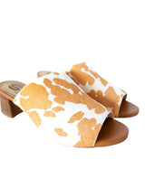 Sandalias Richwood Peeptoe de piel de vaca en color tostado y blanco