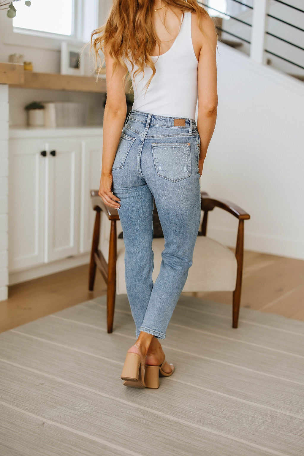 Jeans ajustados con pedrería Reese