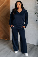 Pantalón corto de pernera ancha para viajes de resort en azul marino