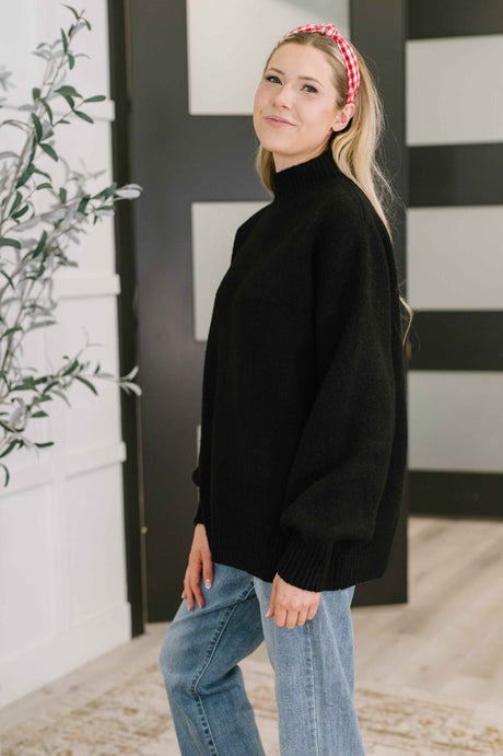 Right to the Core High Neck Pullover in Black