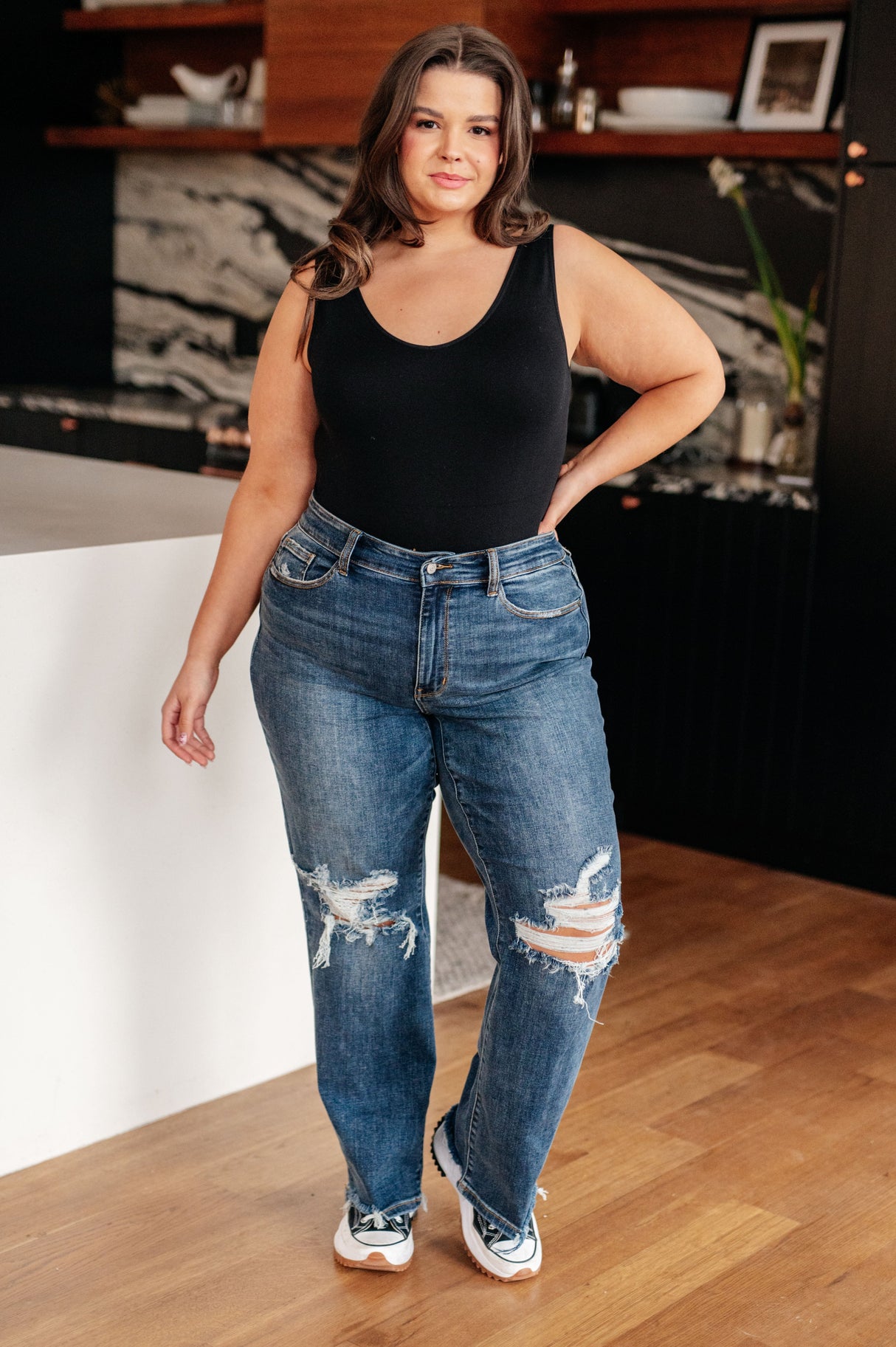 Rose High Rise 90's Straight Jeans in Dark Wash - Liarian Unlimited Boutique